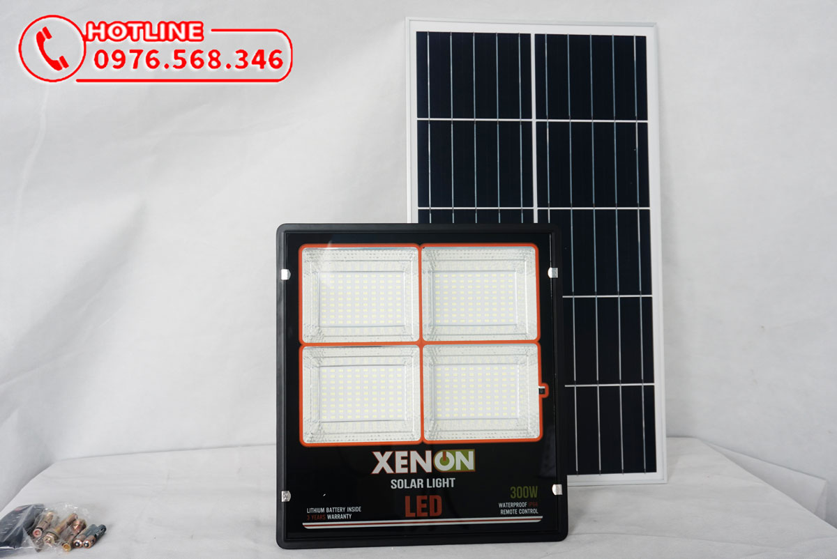 Đèn pha năng lượng mặt trời 300w